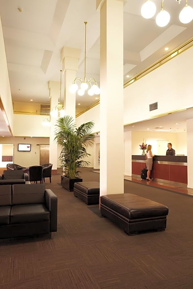 Comfort Hotel Adelaide Meridien