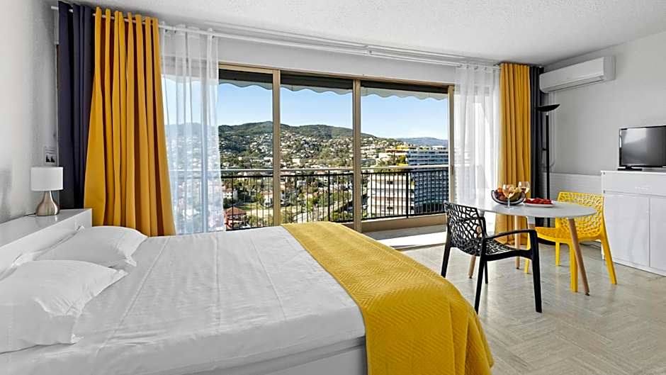Cannes Marina Appart Hotel Mandelieu