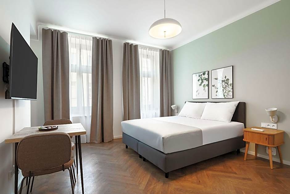 limehome Prague Halkova