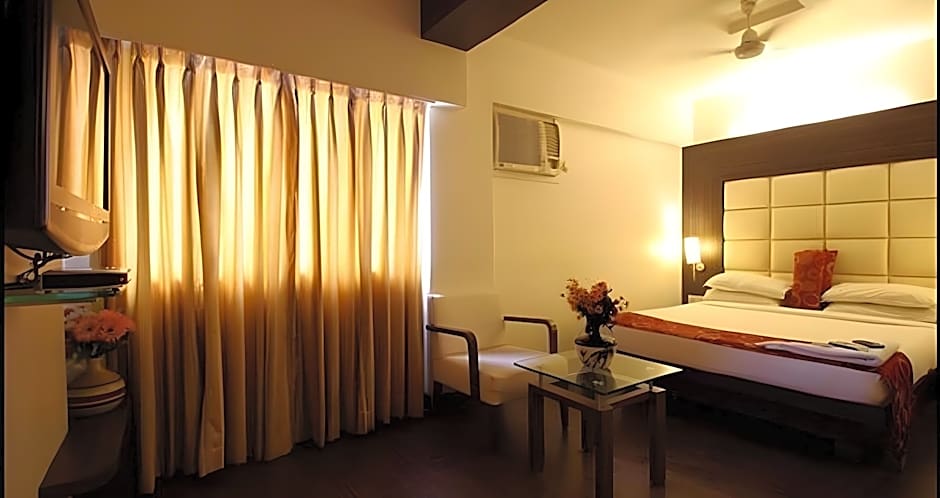 Hotel Mourya Residency