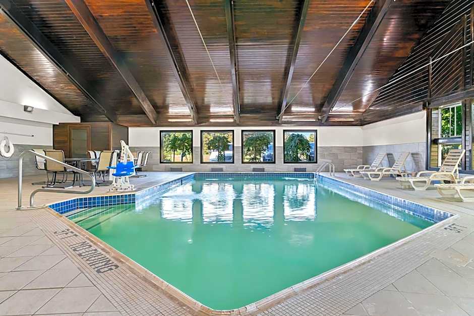 Best Western PLUS Flint Airport Inn & Suites