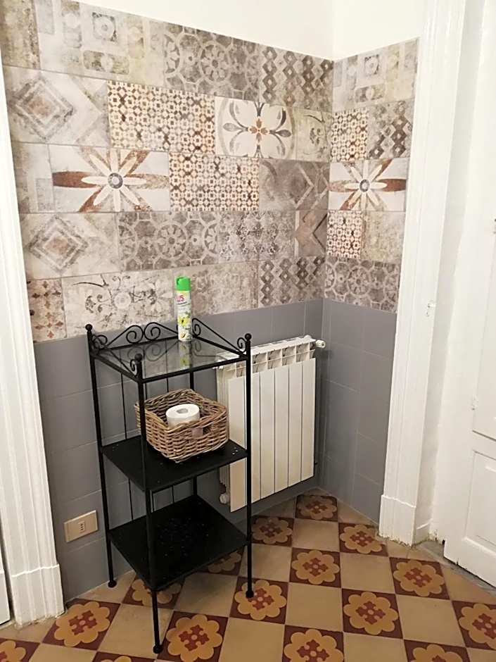 Aloi Rooms