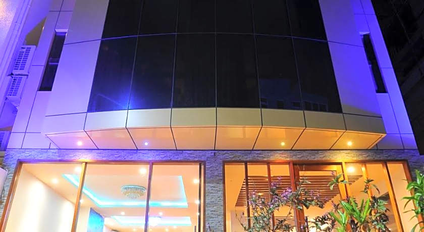 Turquoise Residence by UI