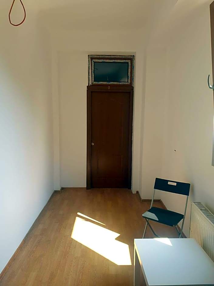 Cazare - Accommodation