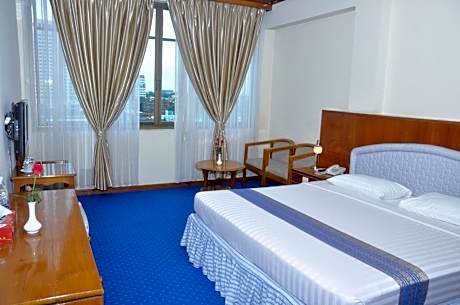 Superior Twin Room with City View