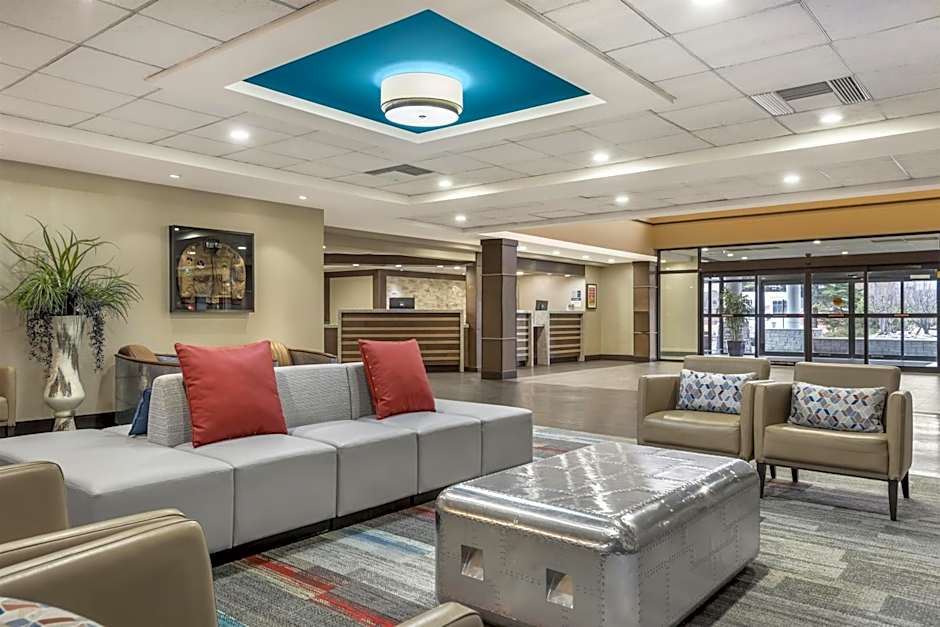 Best Western Plus Port O'Call Hotel