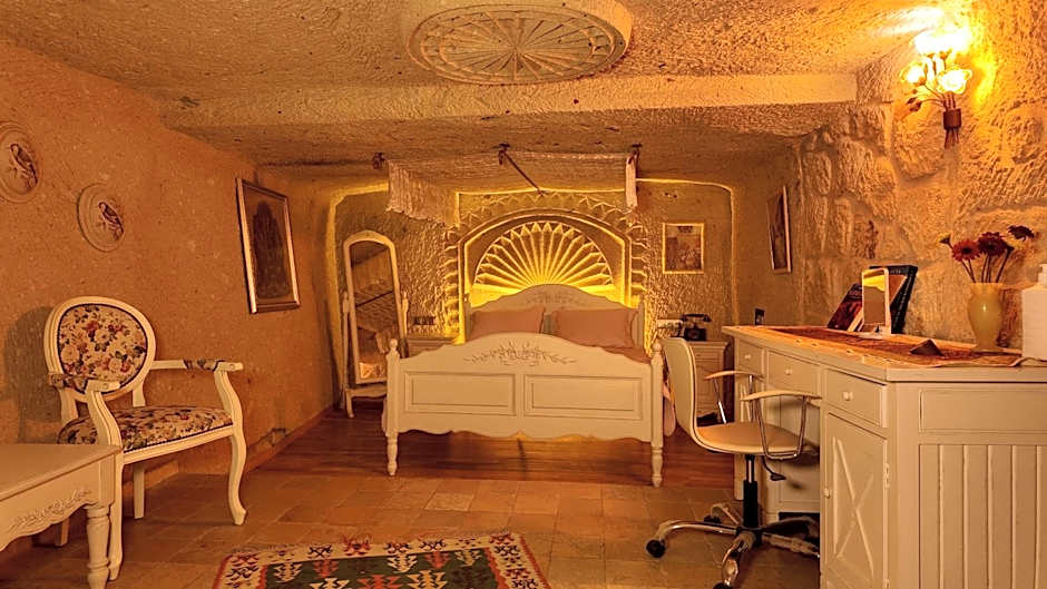 Iris Cave Cappadocia