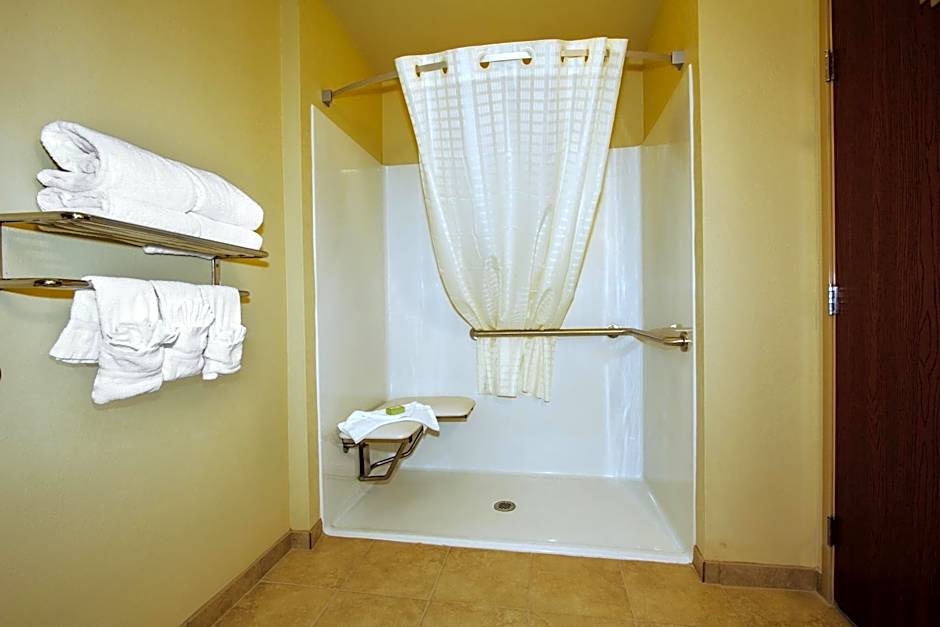 Cobblestone Inn & Suites - Avoca