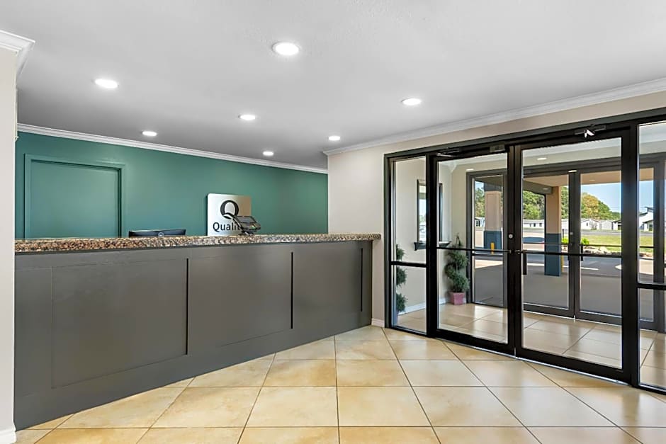 Quality Inn Marshall