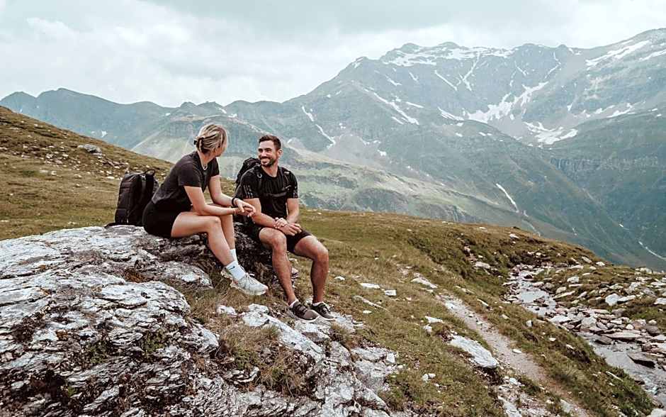 Österreichischer Hof-im Bademantel direkt in die Alpentherme