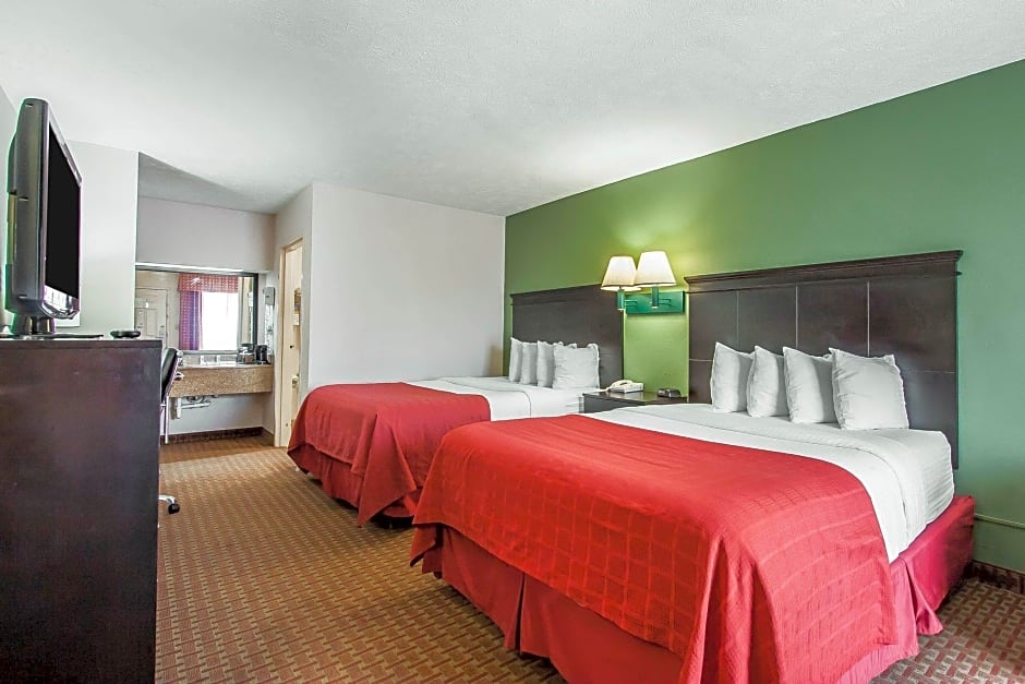 Quality Inn Savannah South