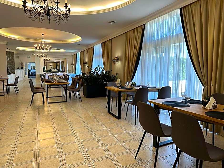 Centrum Konferencyjno-Apartamentowe Mrówka