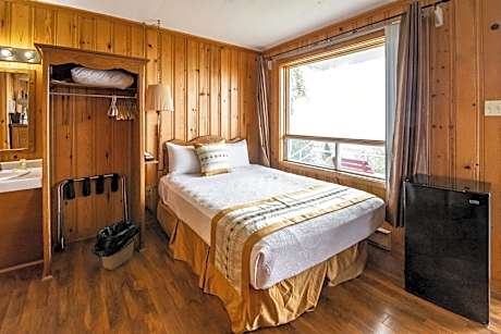 Queen Room with Sea View