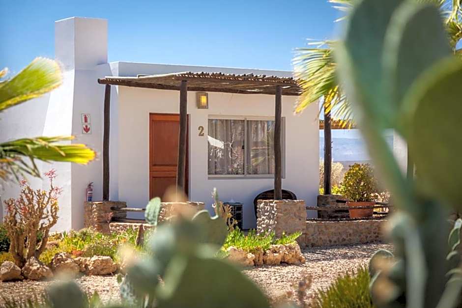 Inverdoorn Game Reserve Lodge