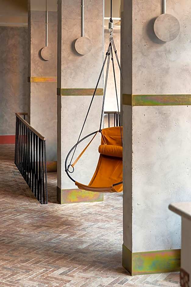 Bermonds Locke, Tower Bridge