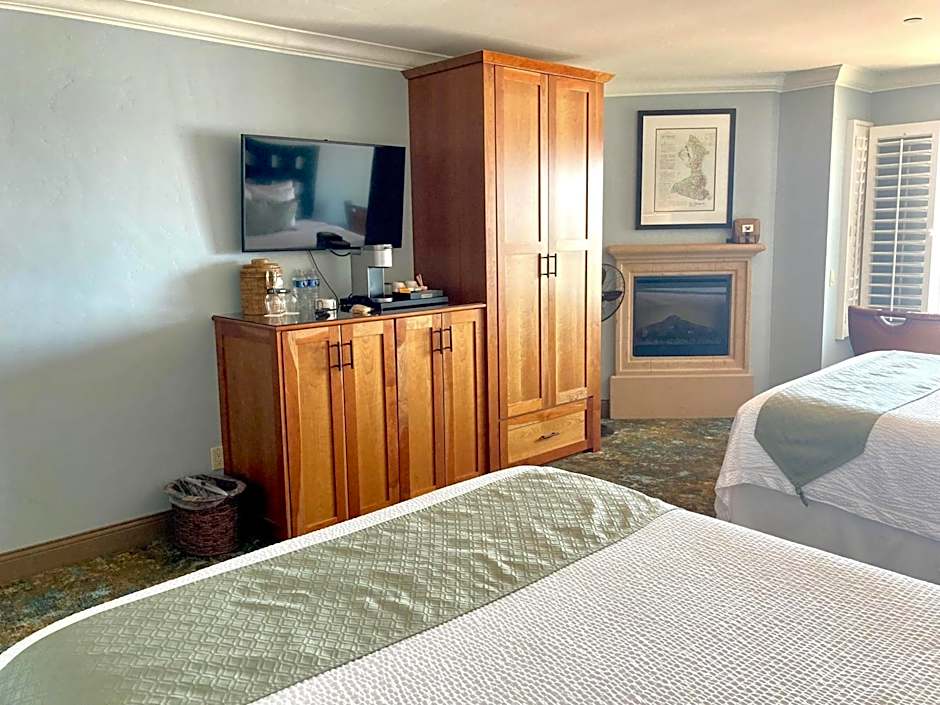 Blue Dolphin Inn