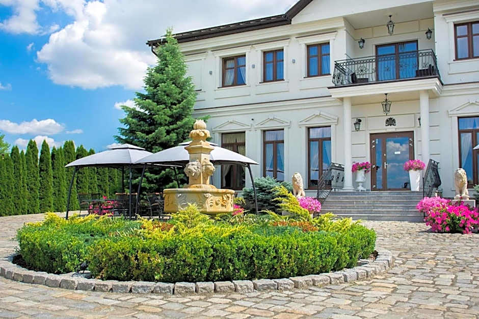 Pałac Uniejów