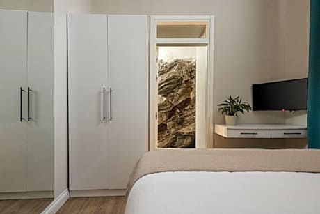 House K | Rock Bathroom | Raised Ground Floor