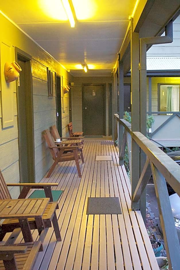 Lake Forbes Motel
