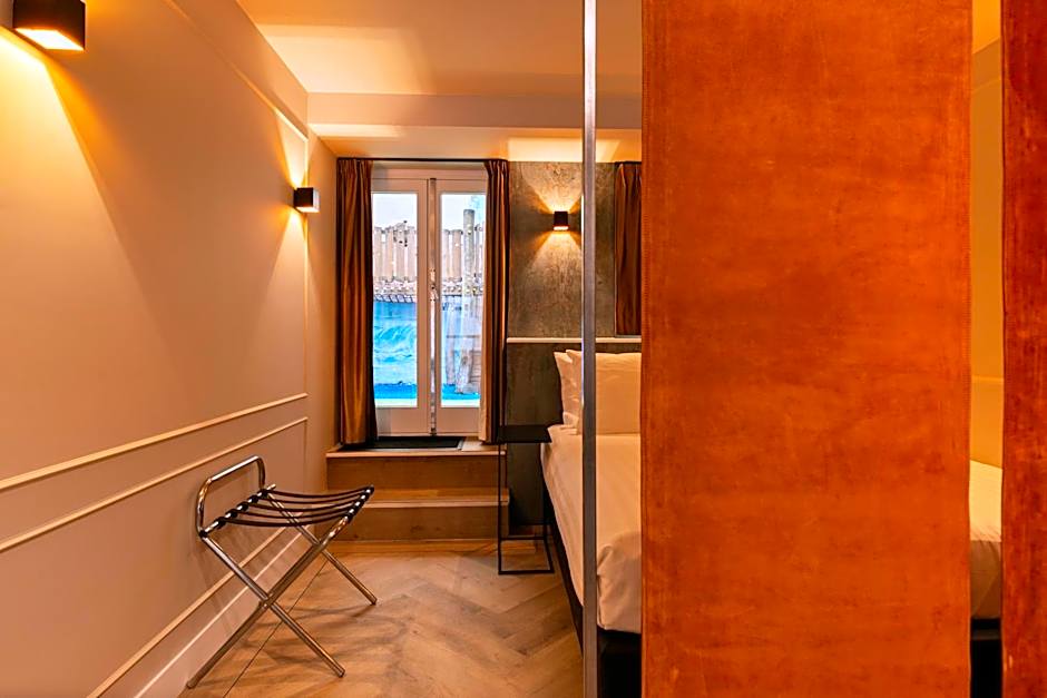 Midtown Hotel Royal Room