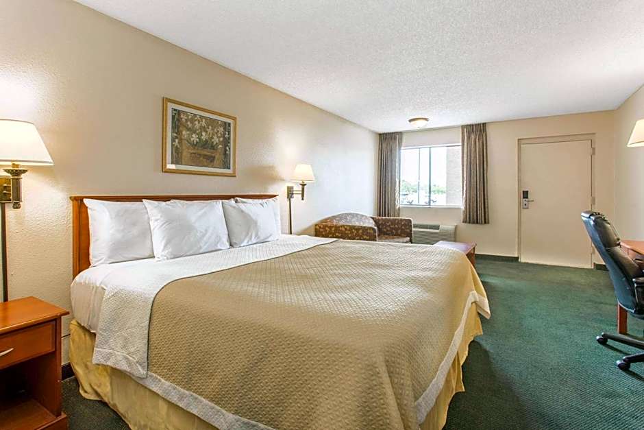Travel Inn - Mesa