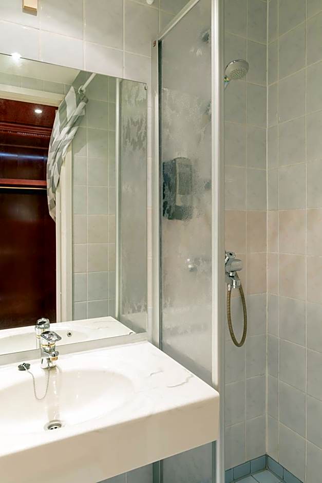 Samantta Hotel & Restaurant