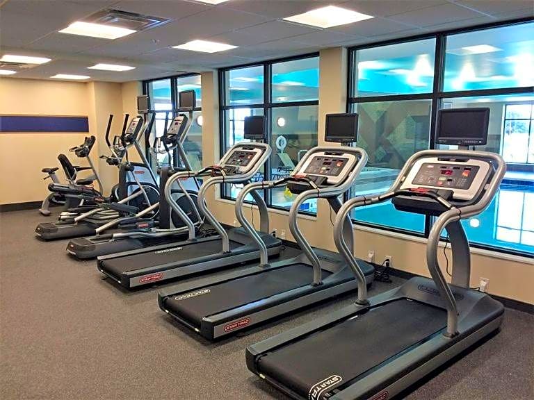 Hampton Inn & Suites Syracuse North Airport Area