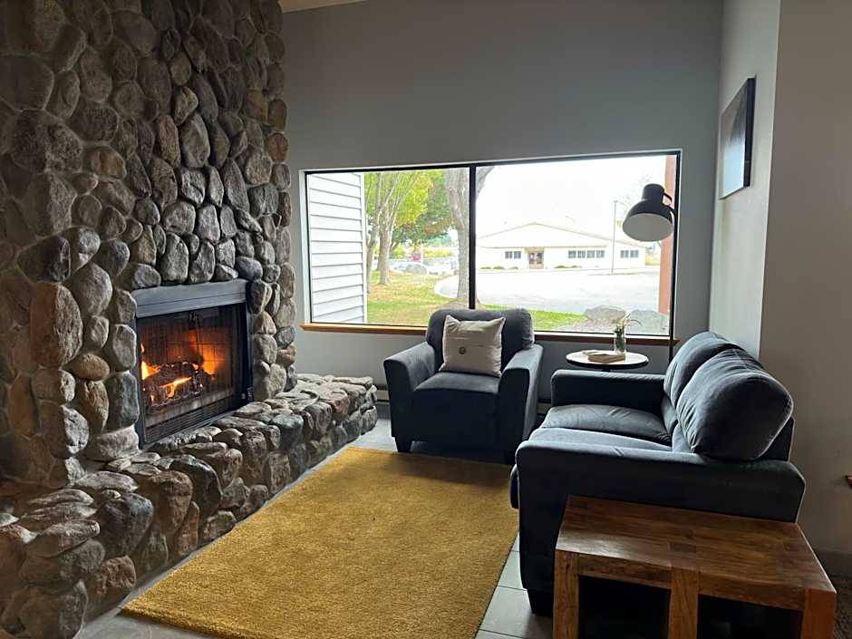 Friday Harbor Suites