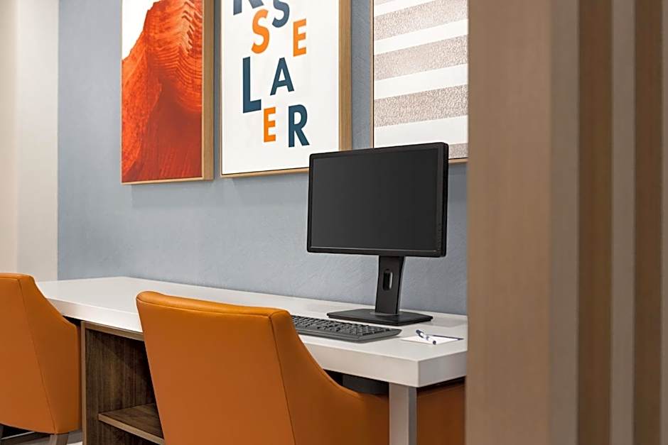 Holiday Inn Express & Suites East Greenbush(Albany-Skyline) By IHG