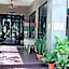 Collection O The Bangkok Cha Cha Suite