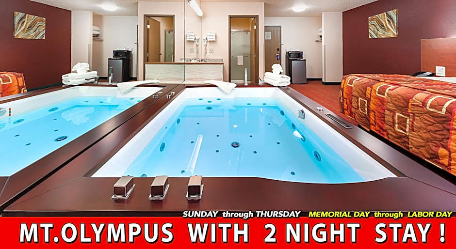 Grand Marquis Waterpark Hotel & Suites