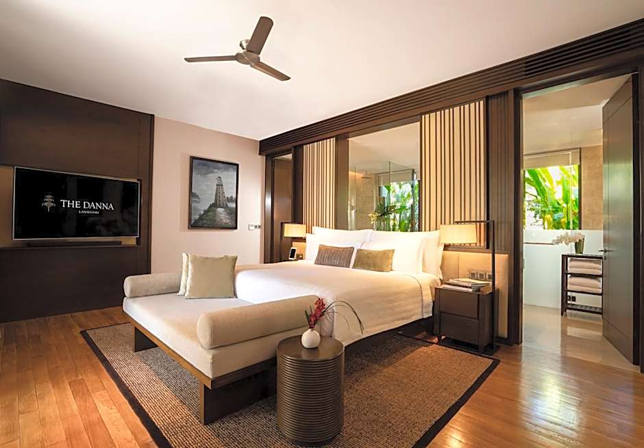Photo 1 of 4 of Beach Villa