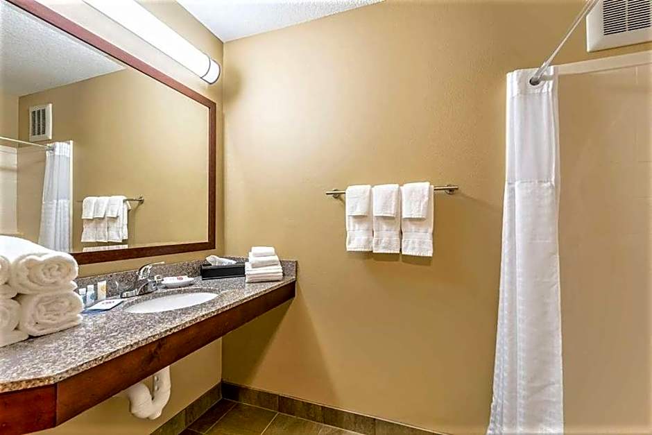 AmeriVu Inn and Suites - Chisago City