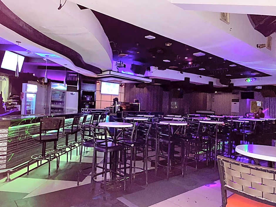 Mo2 Westown Hotel Mandalagan