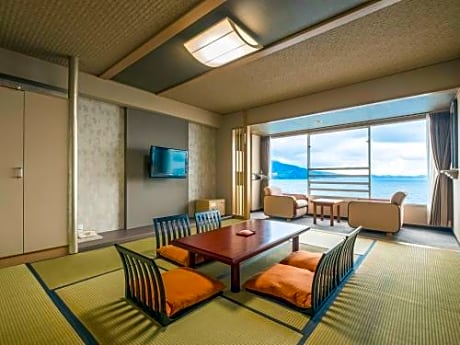 Japanese-Style Room with Ocean View - Smoking