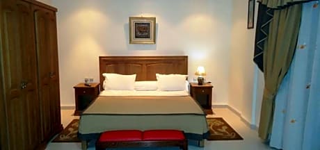 Brahmi Hotel