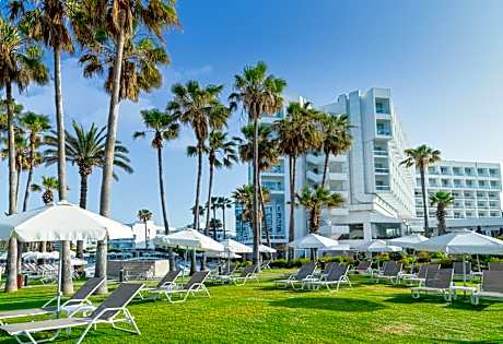 Leonardo Plaza Cypria Maris Beach Hotel & Spa