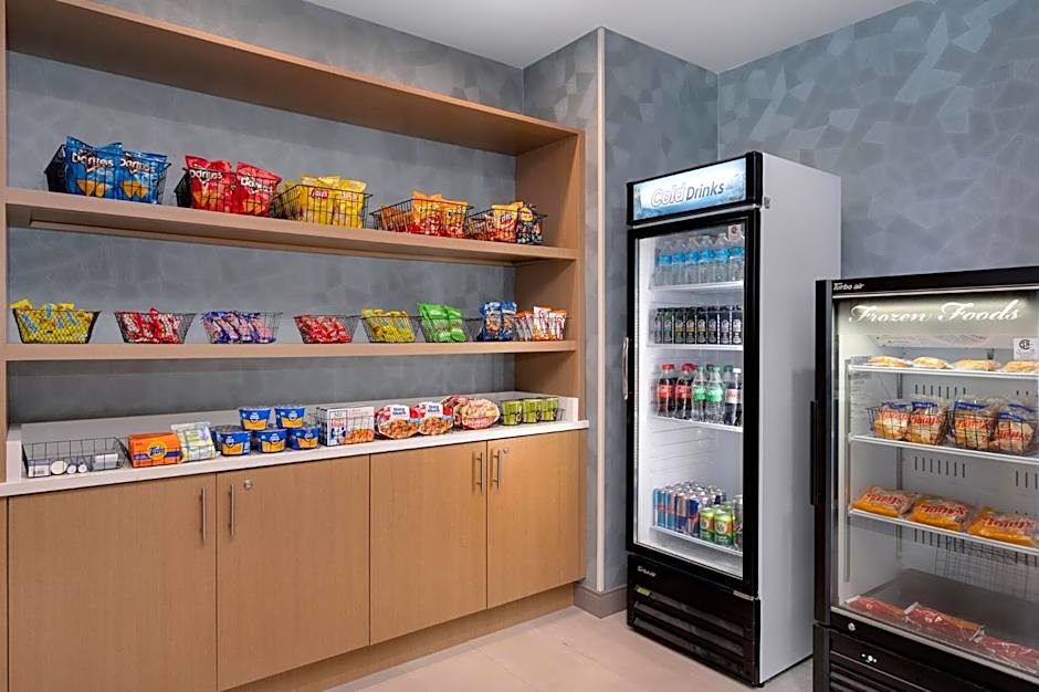 Holiday Inn Express & Suites Alton St Louis Area By IHG