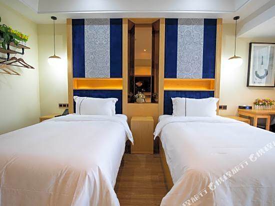 Starway Hotel (Ningbo University)