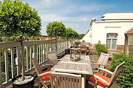 Hotel Bliss