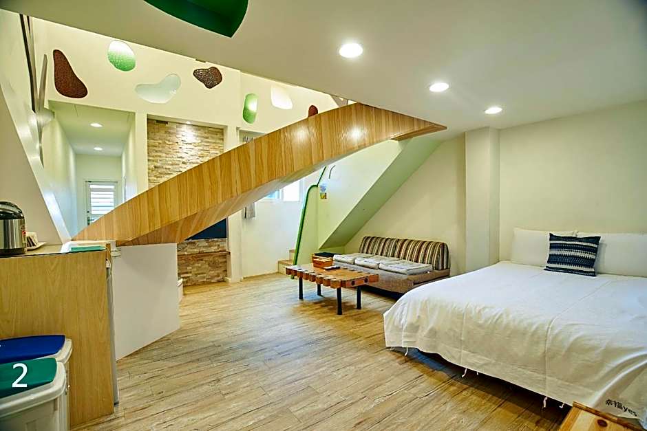 Happiness Yes Inn