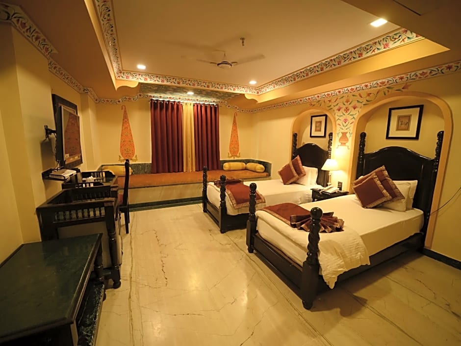 Fort Chandragupt Hotel