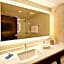 Holiday Inn Express & Suites Allentown-Dorney Park Area By IHG