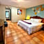 Hotel Holly