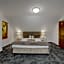 Hotel Reverie - Dependance, Check-in at Metropolitan Star