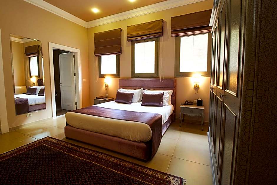 Cherry Blossom Boutique Hotel