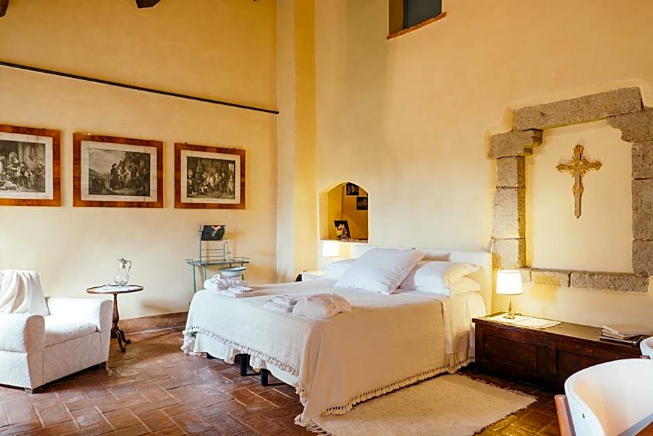 Photo 1 of 4 of Suite