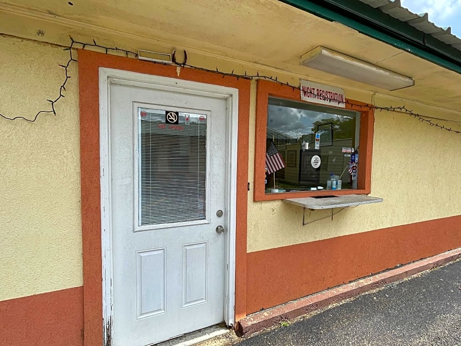 Hotel O Tallassee Hwy 14