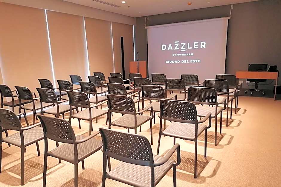 Dazzler by Wyndham Ciudad del Este