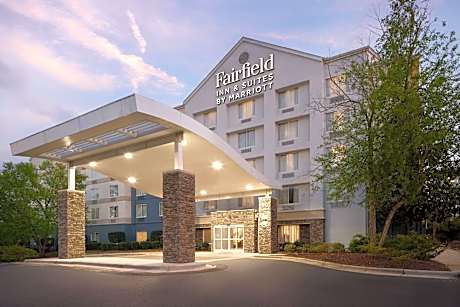 Fairfield Inn & Suites Raleigh Durham Airport Research Triangle Park